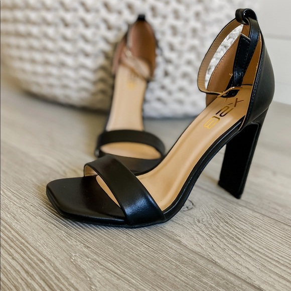 Shoes - Strappy Heel